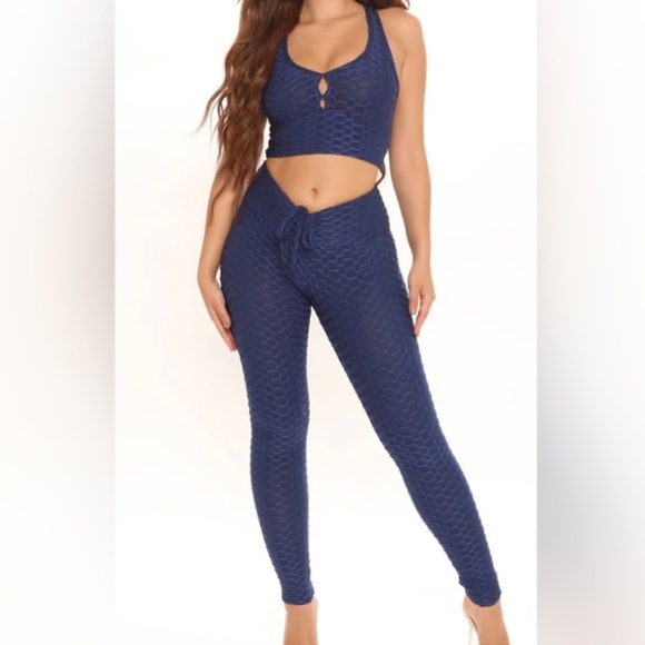 Fashion Nova 2 piece matching set navy blue honeycomb tank scrunch leggings M - Picture 2 of 8